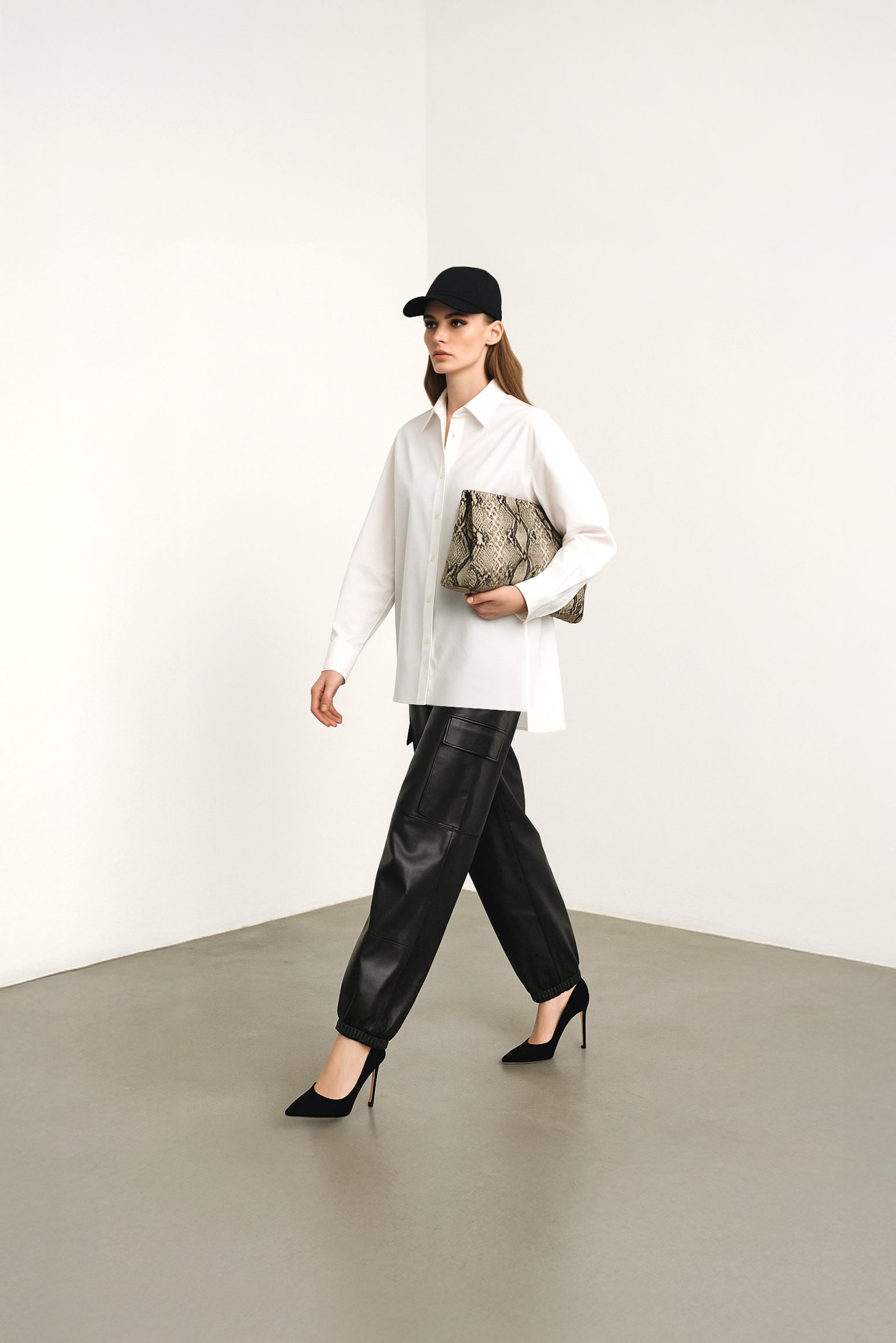 Faux leather pants - LSS26100180